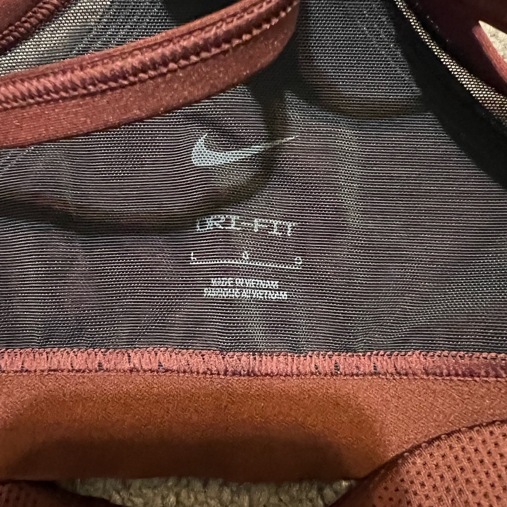 nike bra - Picture 3 of 3